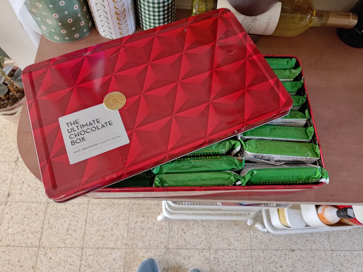 MSTILIS THE ULTIMATE CHOCOLATE BOX MAX BRENNER| Enjoy it to the Max 50